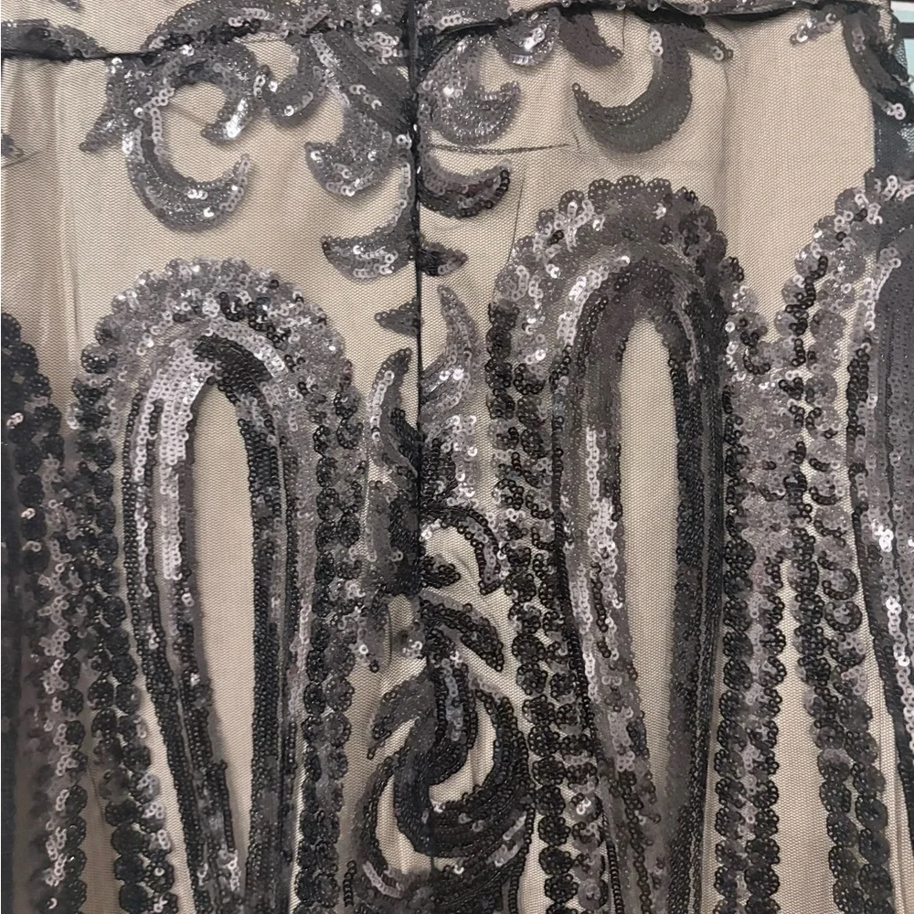 Elegant Black Sequin Dress - Picture 3 of 3